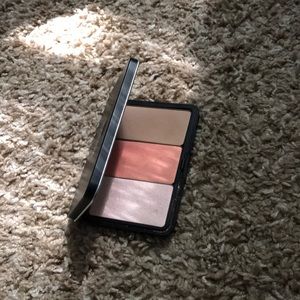 Makeup forever palette - blush contour highlight